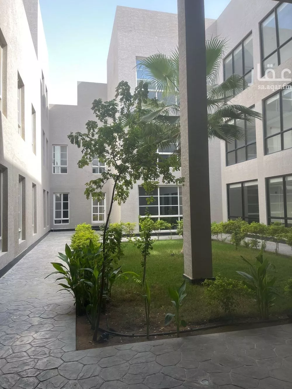 3 bedroom apartment in Al Malqa