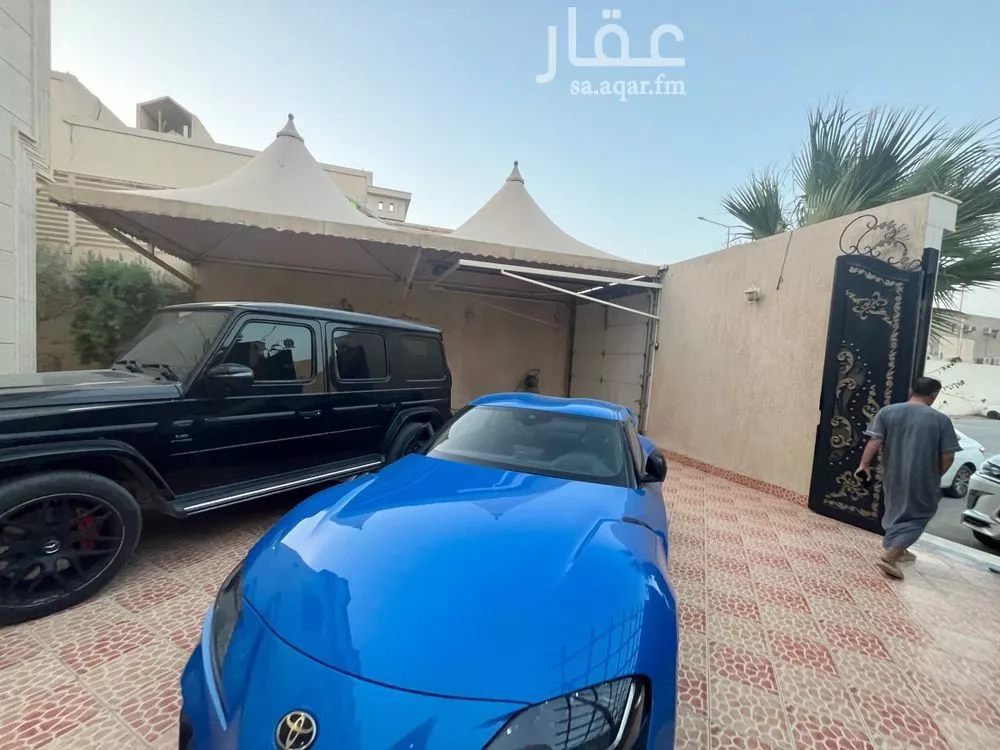 فيلا 6 غرف في الرمال 1