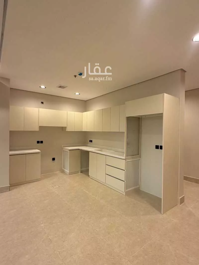 شقة 3 غرف في الحمرا 2