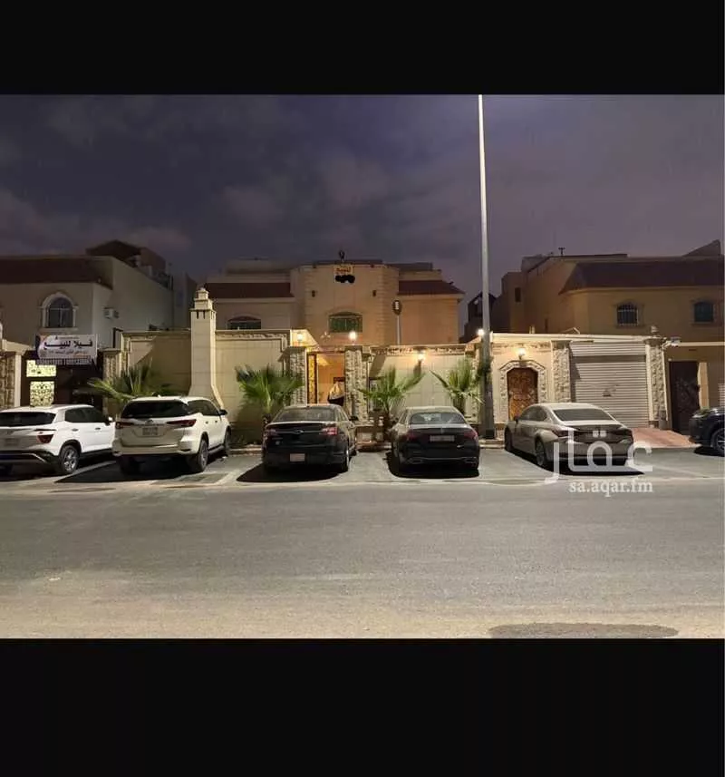 12 bedroom villa in Ishbiliyah 5