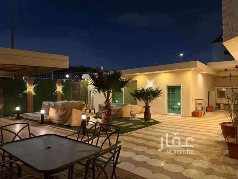 12 bedroom villa in Ishbiliyah 3