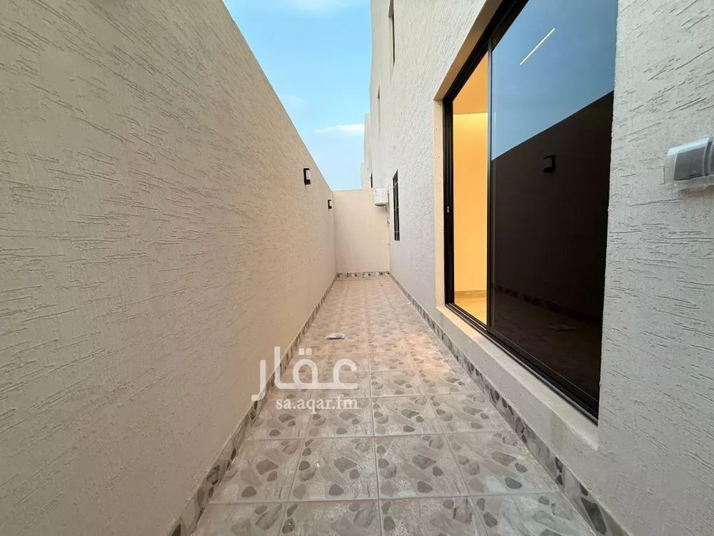 5 bedroom villa in Al Rimal 5