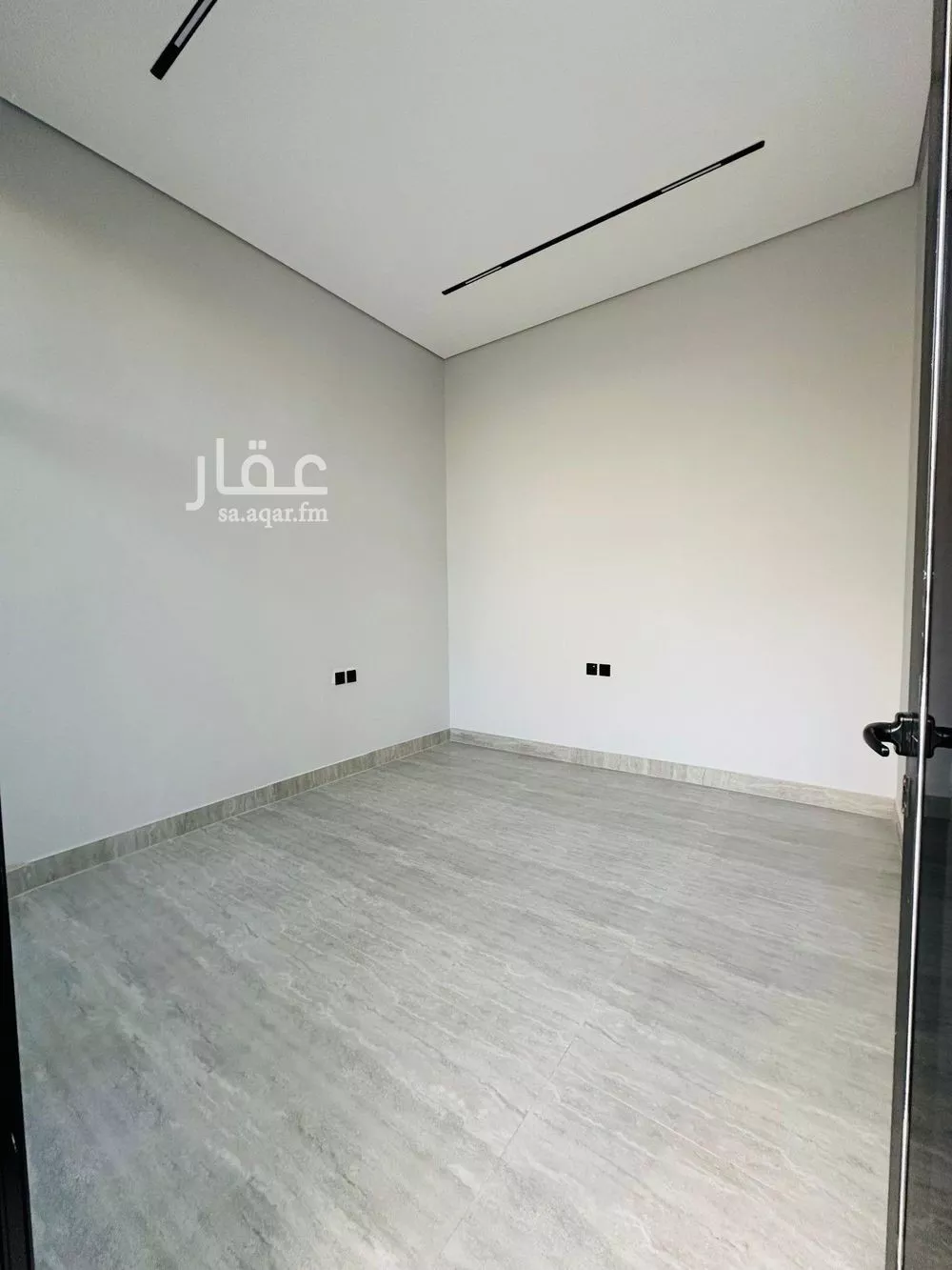 3 bedroom floor in Al Khaleej 5