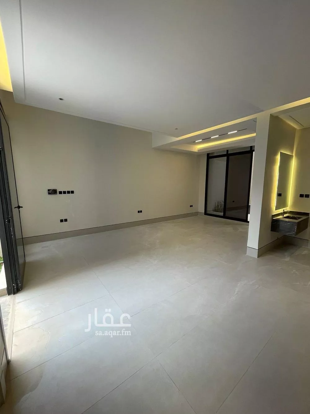 5 bedroom villa in Al Narjis 2