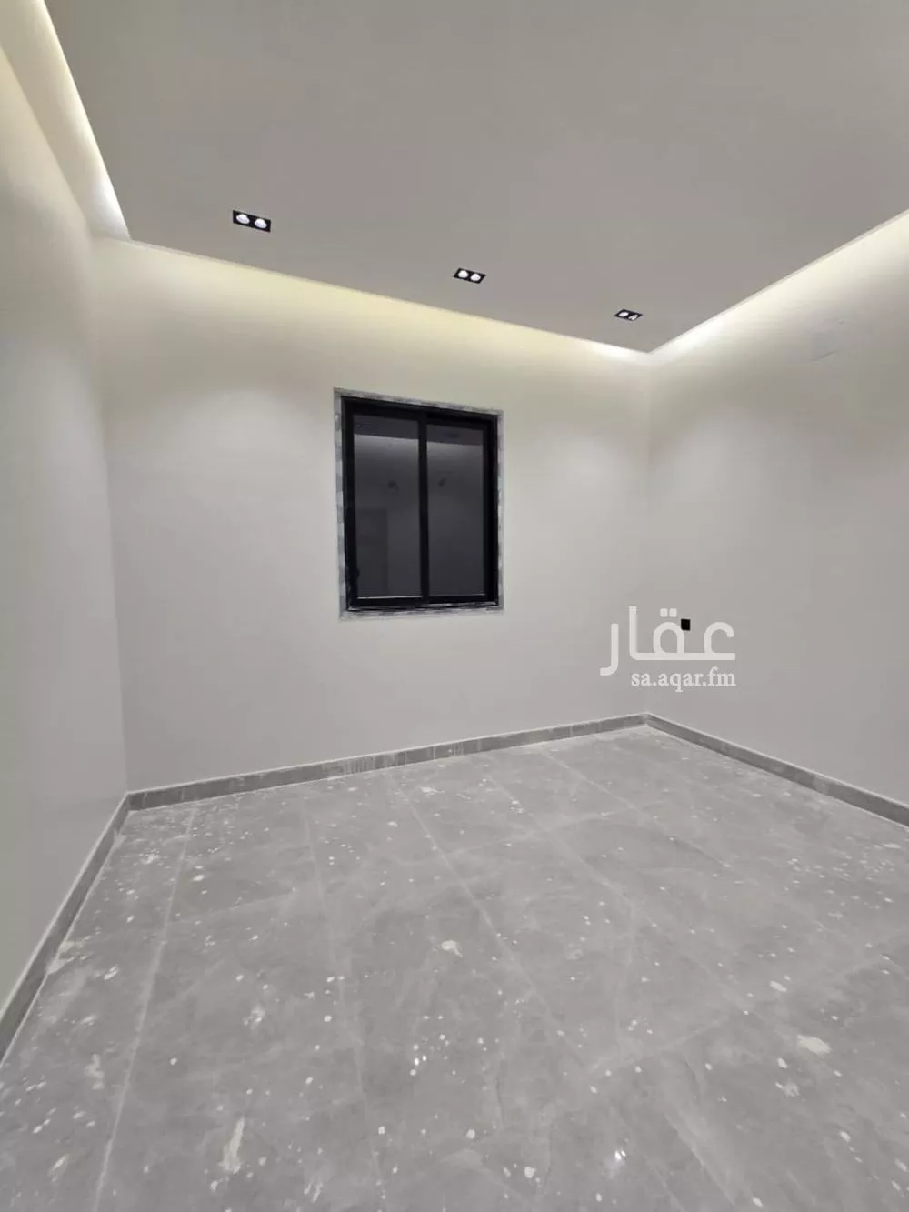 فيلا 5 غرف في القادسية 2