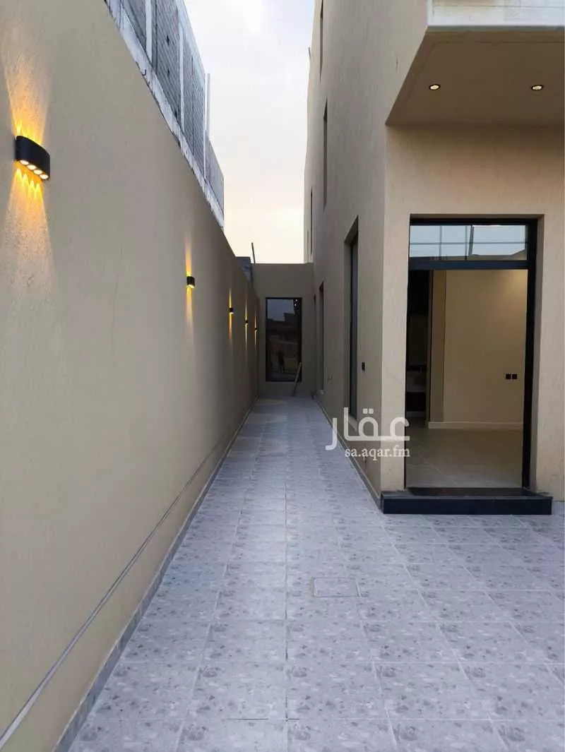 فيلا 8 غرف في الجنادرية 3