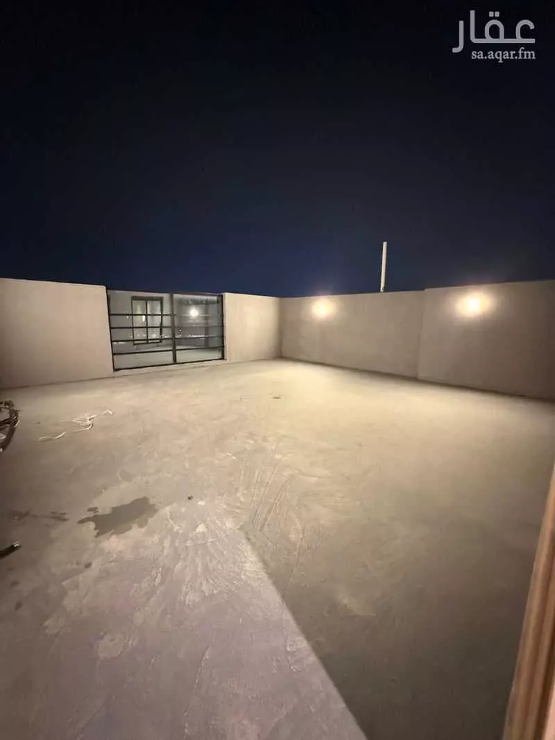 شقة 3 غرف في الحمرا 4