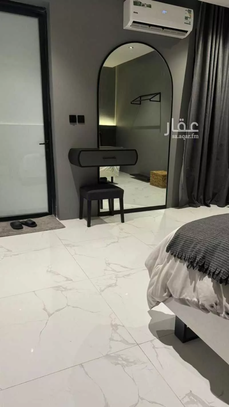 شقة 2 غرف في الحمرا 4