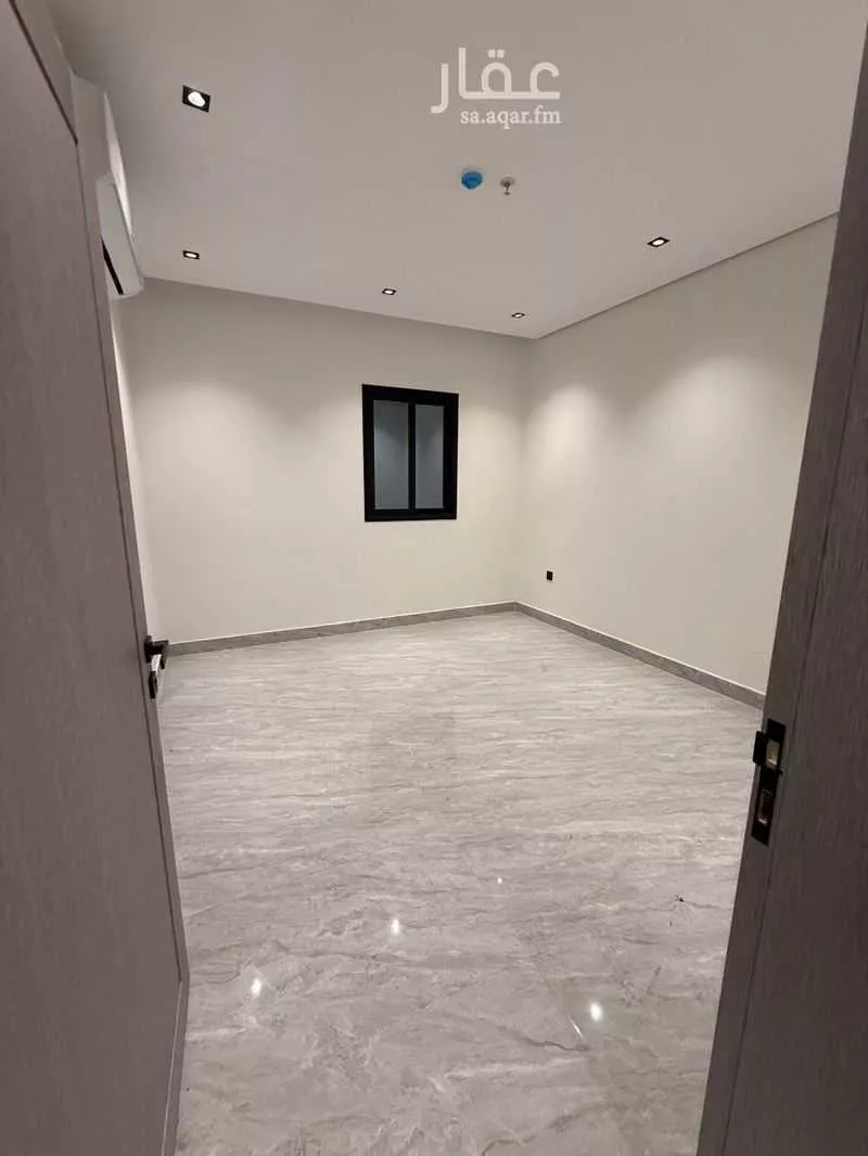 شقة 3 غرف في الحمرا 2