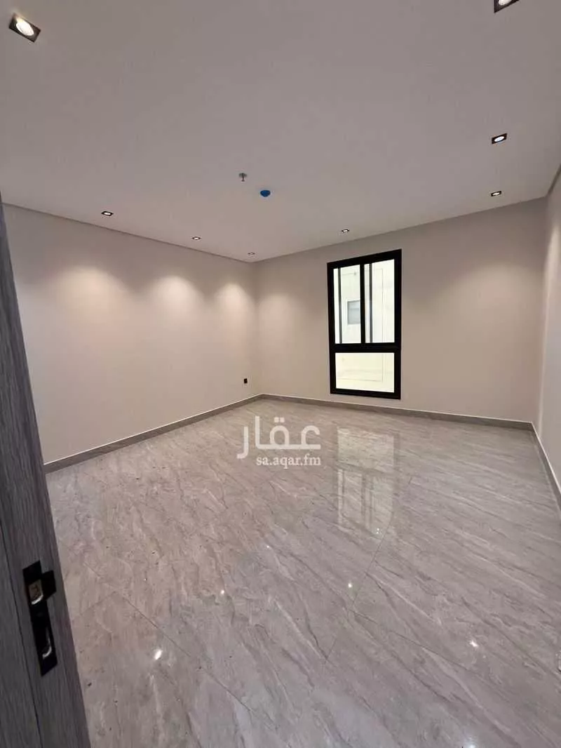 شقة 3 غرف في الحمرا 2