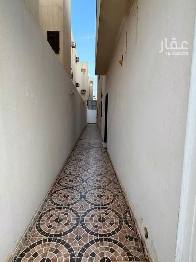 فيلا 11 غرف في الرمال 4