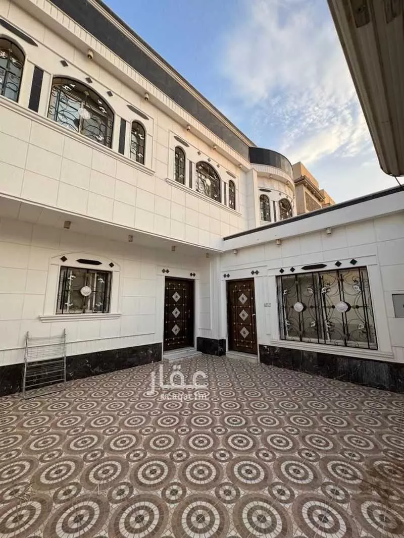 فيلا 11 غرف في الرمال 1