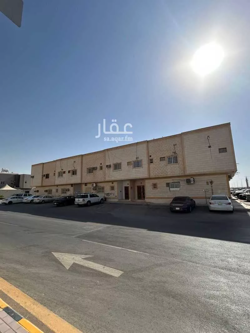 1400 sqm building in Al Manar 1
