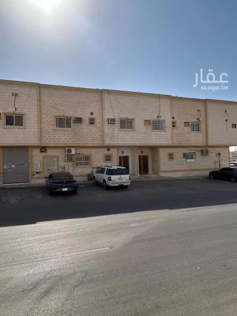 1400 sqm building in Al Manar 5