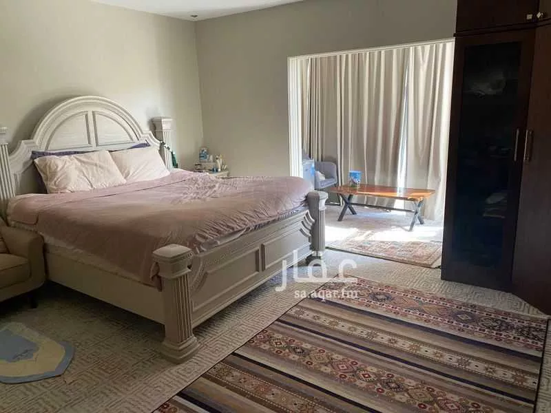 فيلا 5 غرف في عرقة 3