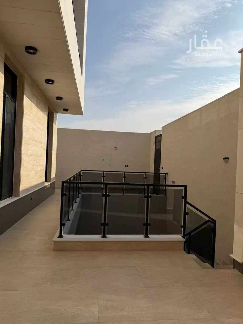 7 bedroom villa in Al Malqa, Riyadh 15
