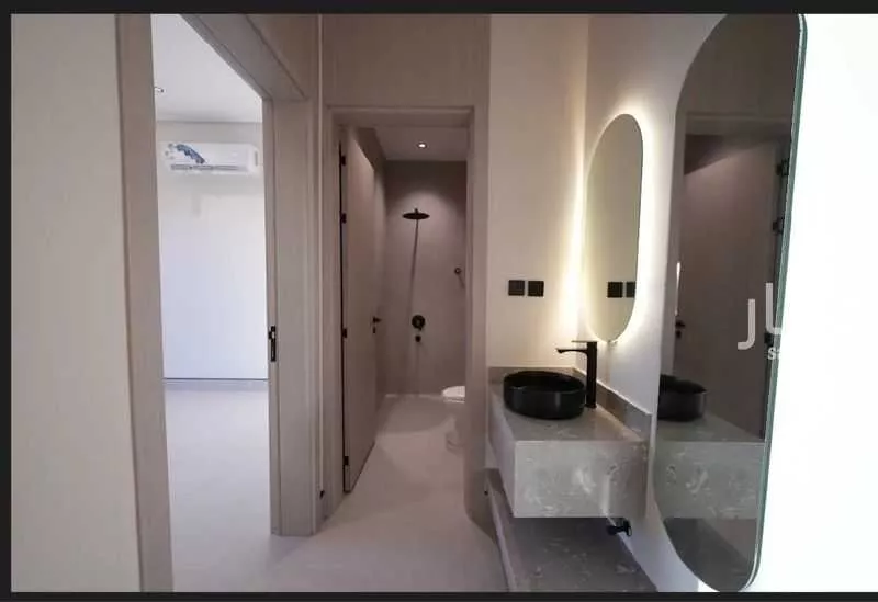 4 bedroom apartment in Dhahrat Laban 5