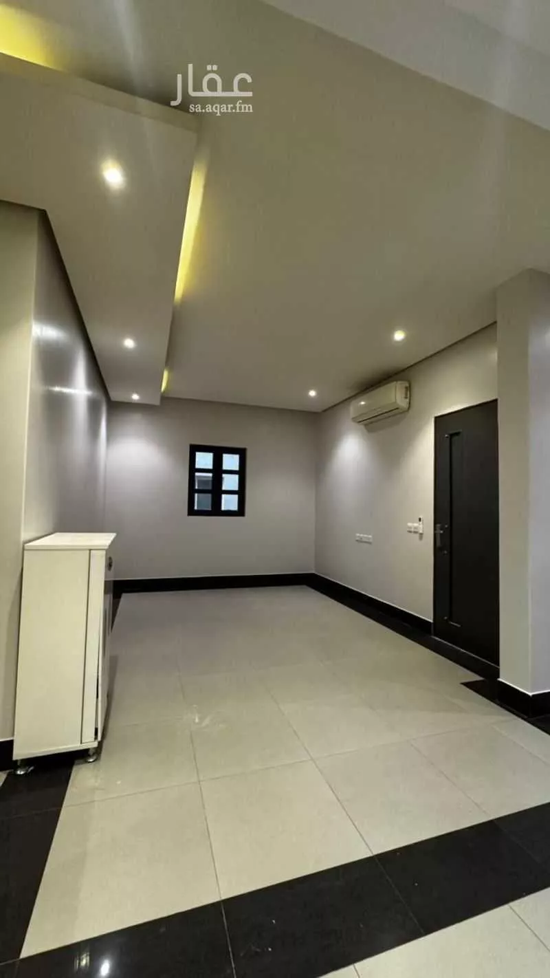 5 bedroom floor in Al Aridh 4