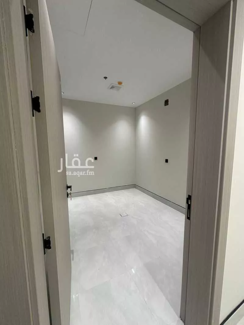 3 bedroom apartment in Dhahrat Laban, Riyadh 15