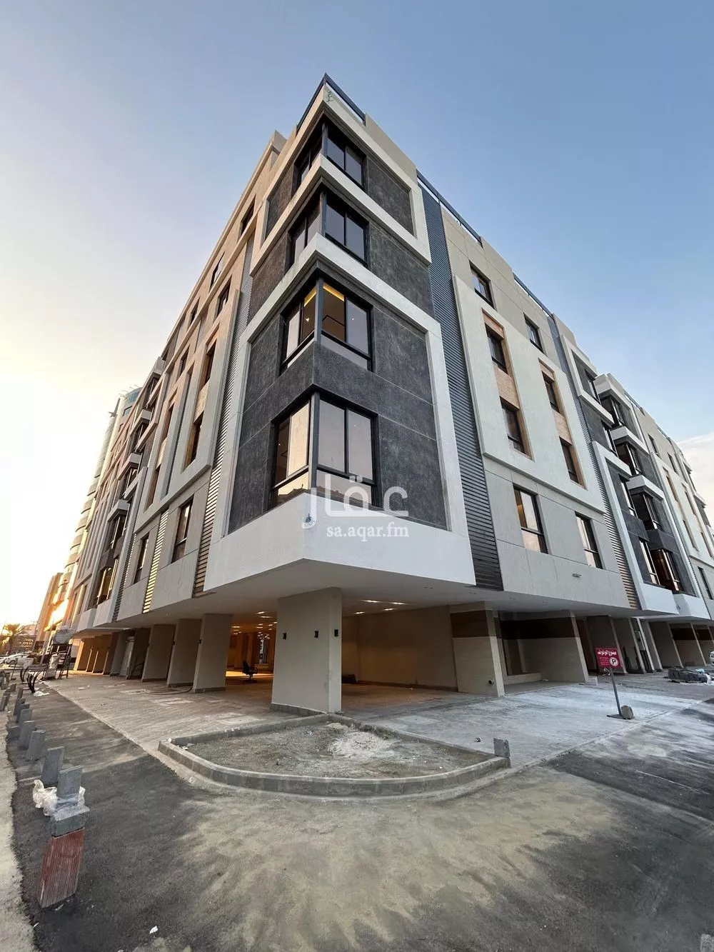 شقة 5 غرف في الفيصلية 1