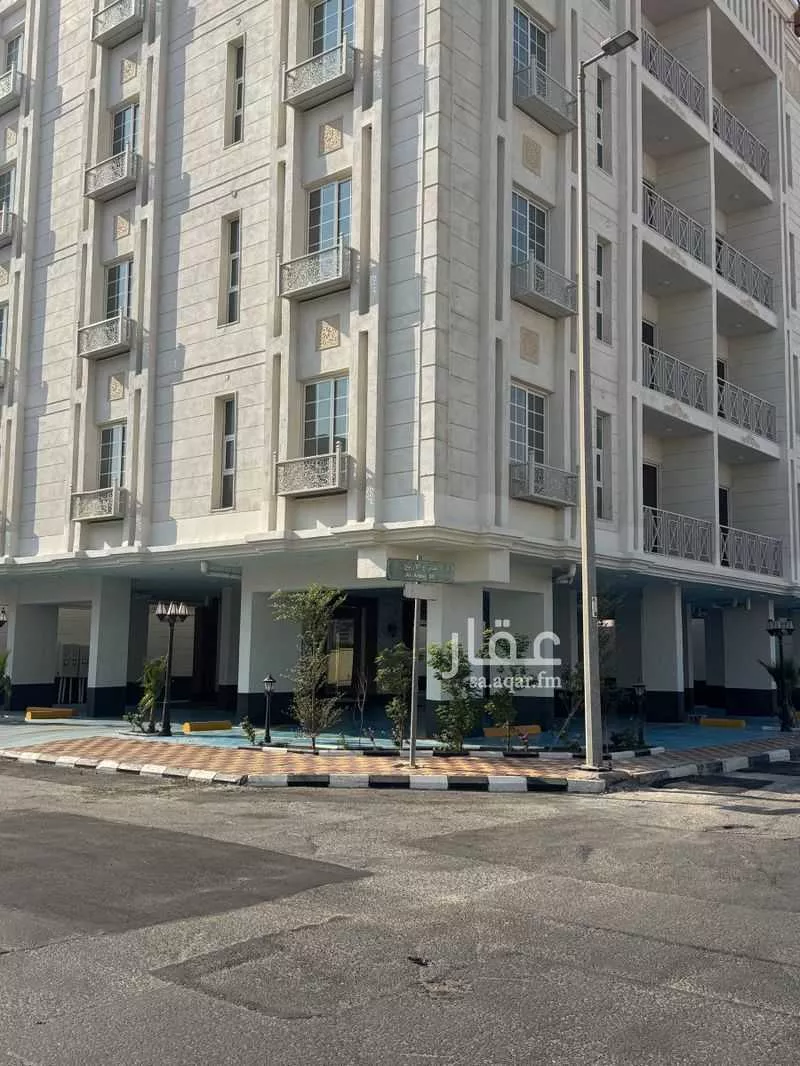 4 bedroom apartment in Al Rawdah, Eastern Province 8