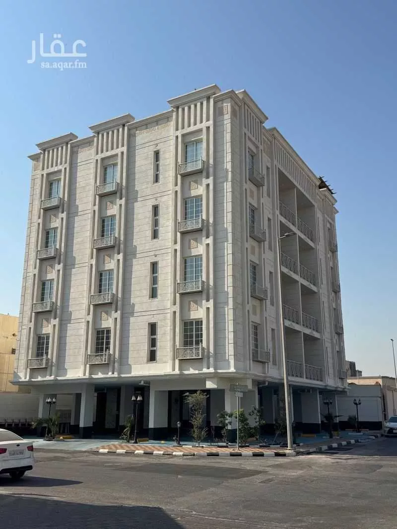 4 bedroom apartment in Al Rawdah 3