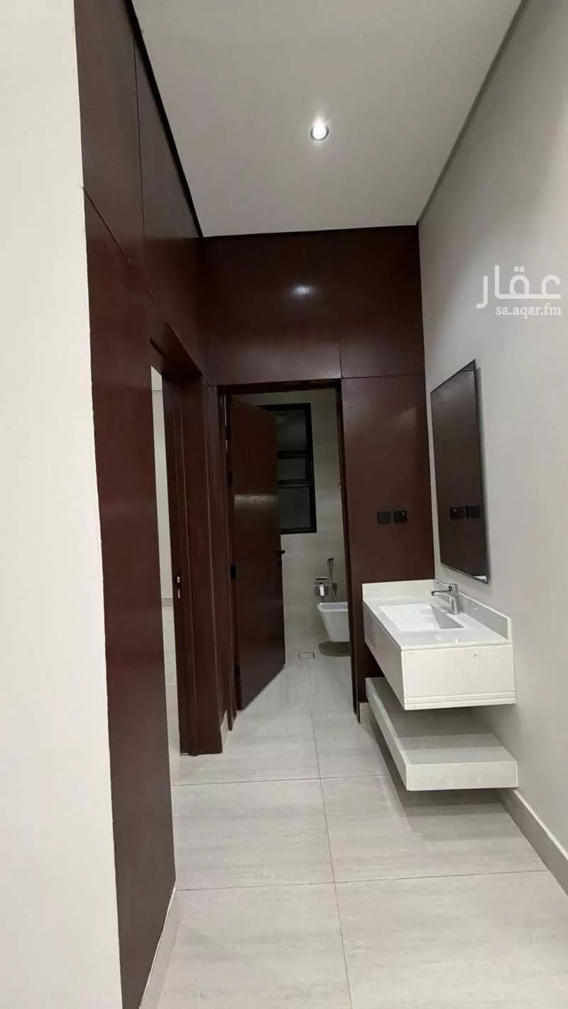 فيلا 5 غرف في النظيم 4