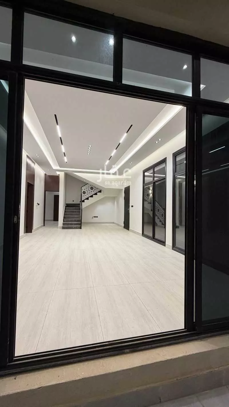 فيلا 5 غرف في النظيم 3