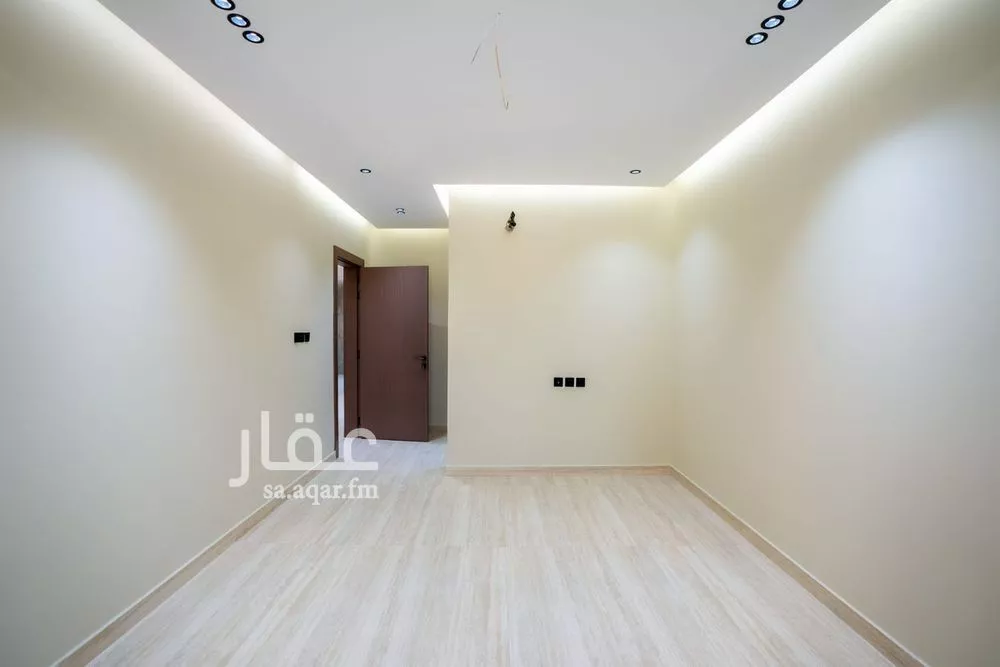 4 bedroom apartment in Al Rawdah 3