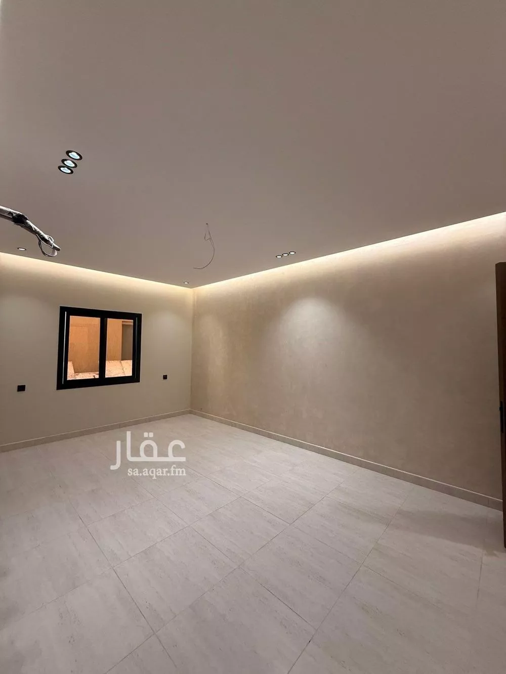 شقة 4 غرف في الروضة 2