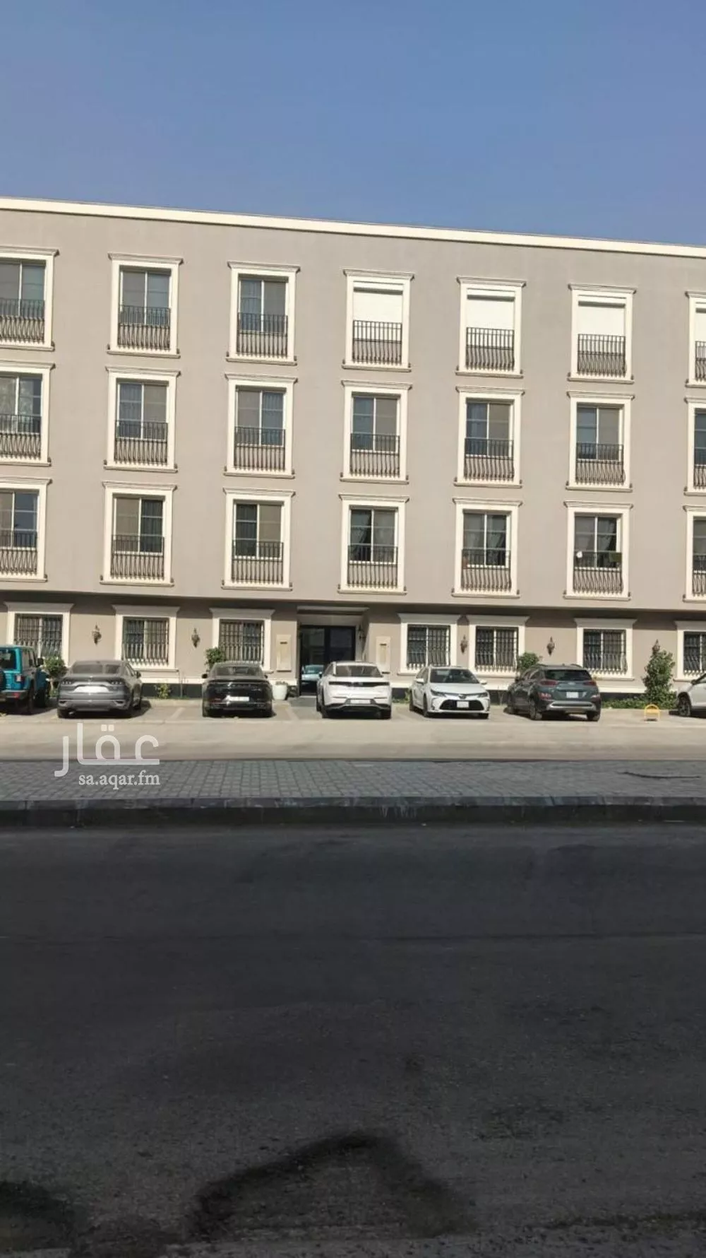 شقة 5 غرف في النرجس 5