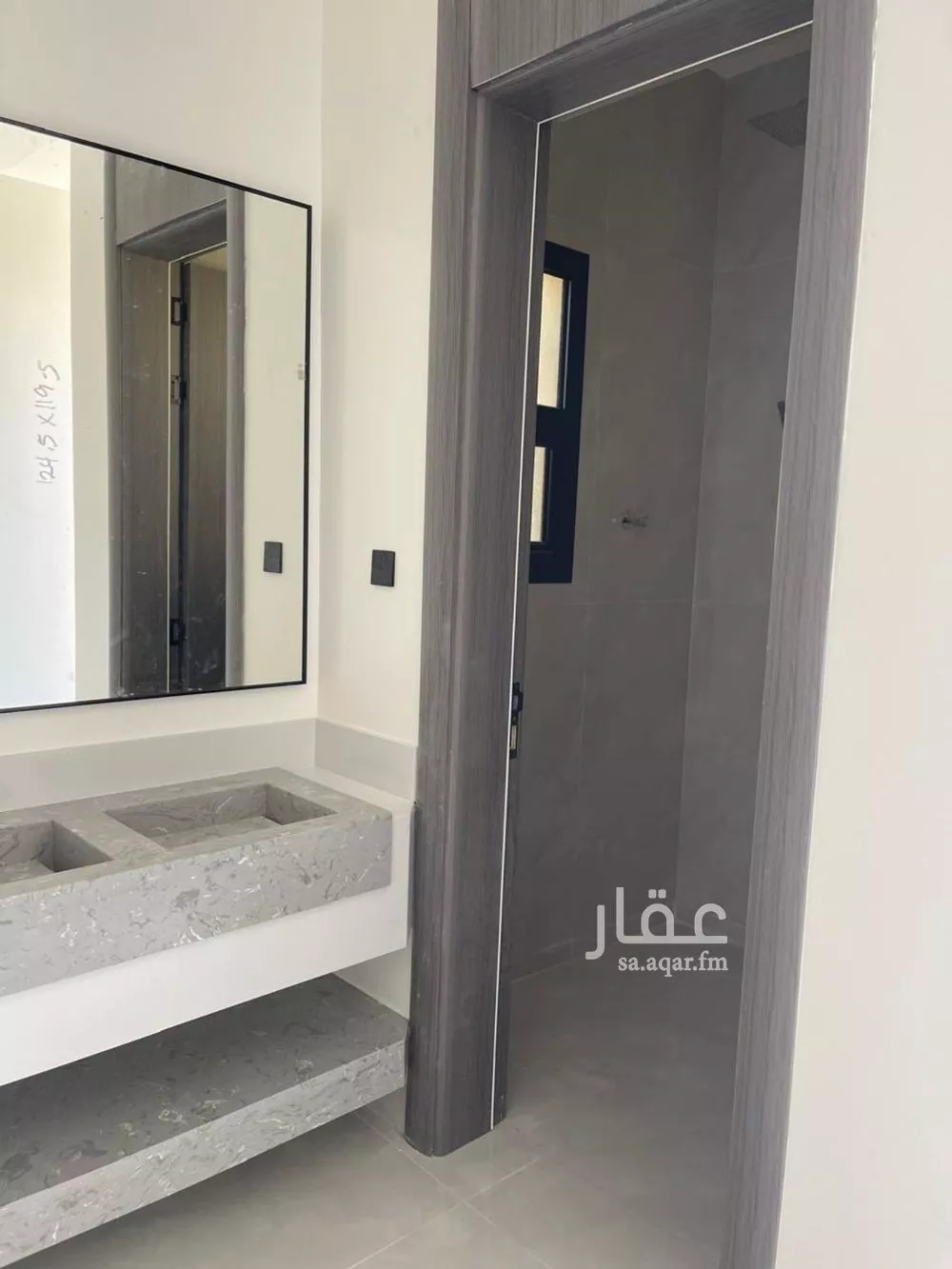 فيلا 5 غرف في المهدية 3