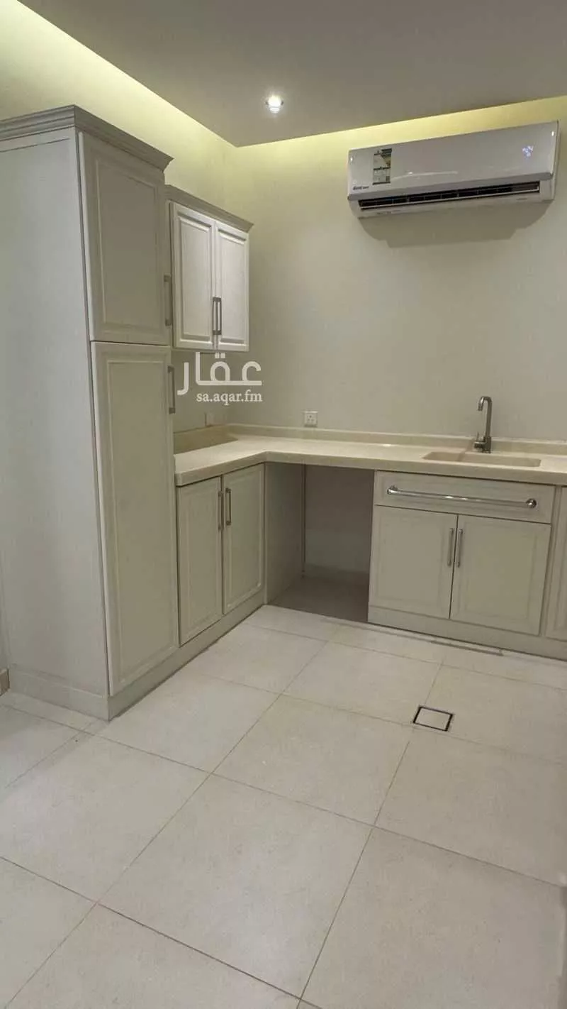 5 bedroom floor in Al Qairawan 3