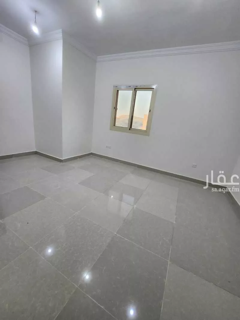 شقة 5 غرف في الحمراء و ام الجود 4