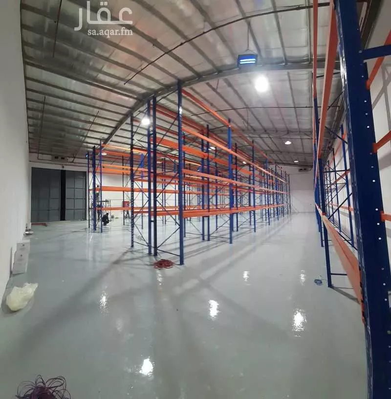 مستودع 500 م² في السلي 4