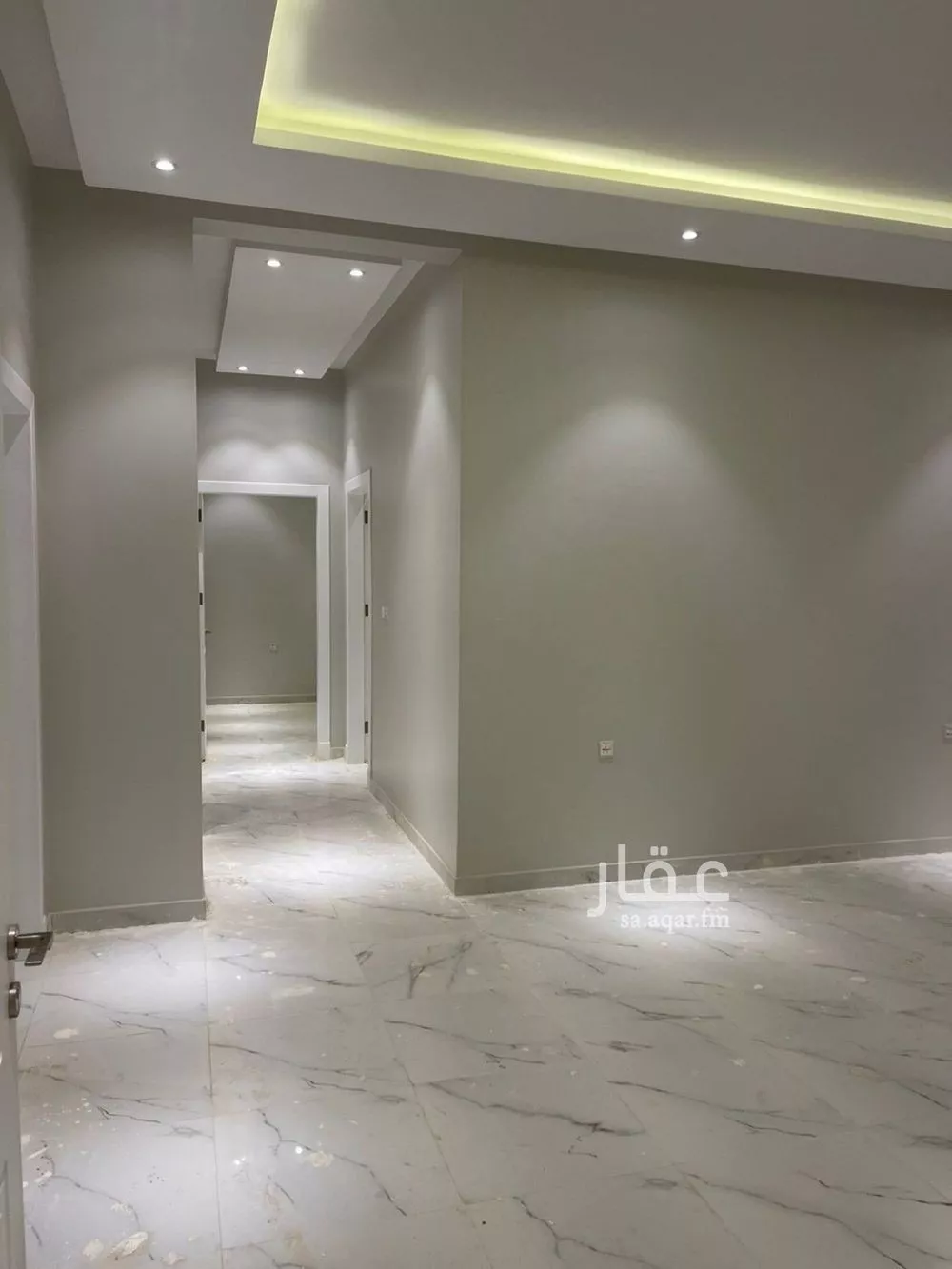 3 bedroom floor in Al Malqa 3