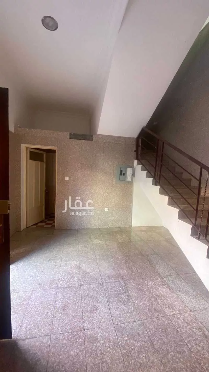 محل 651 م² في الخبر الجنوبية 3