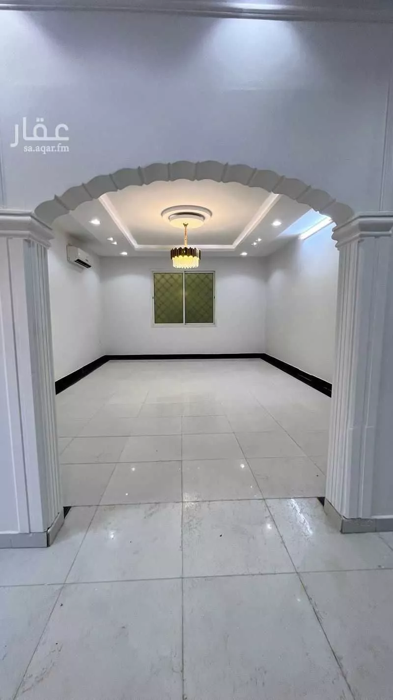 فيلا 12 غرف في الرمال 5