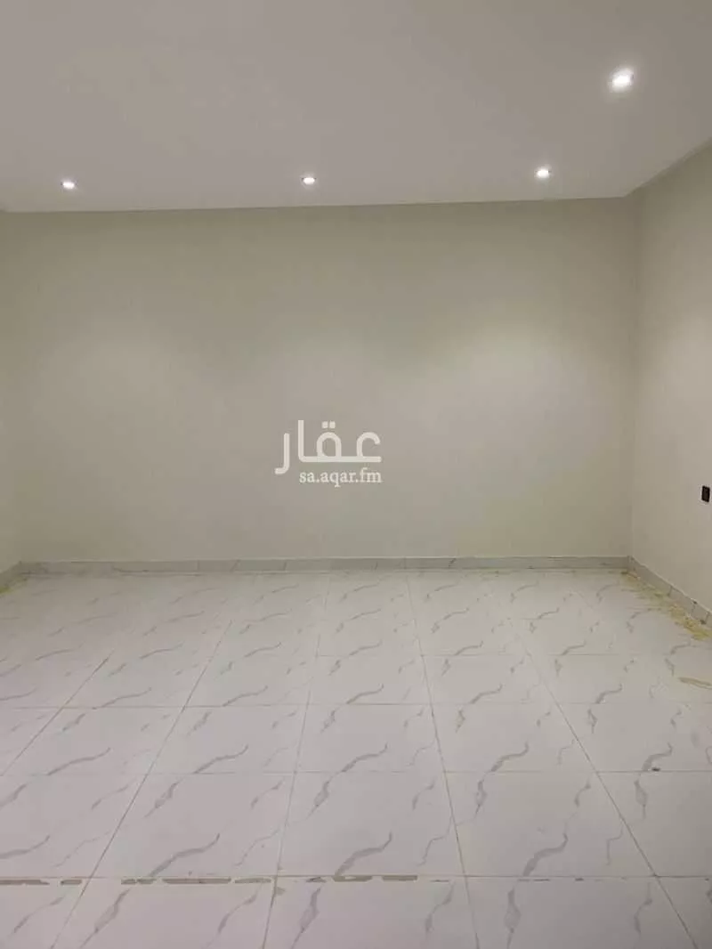عمارة 2500 م² في الرمال 2