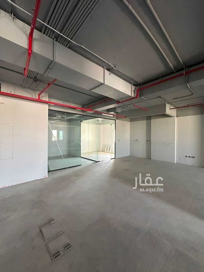 5 bedroom office in Al Olaya, Riyadh 6
