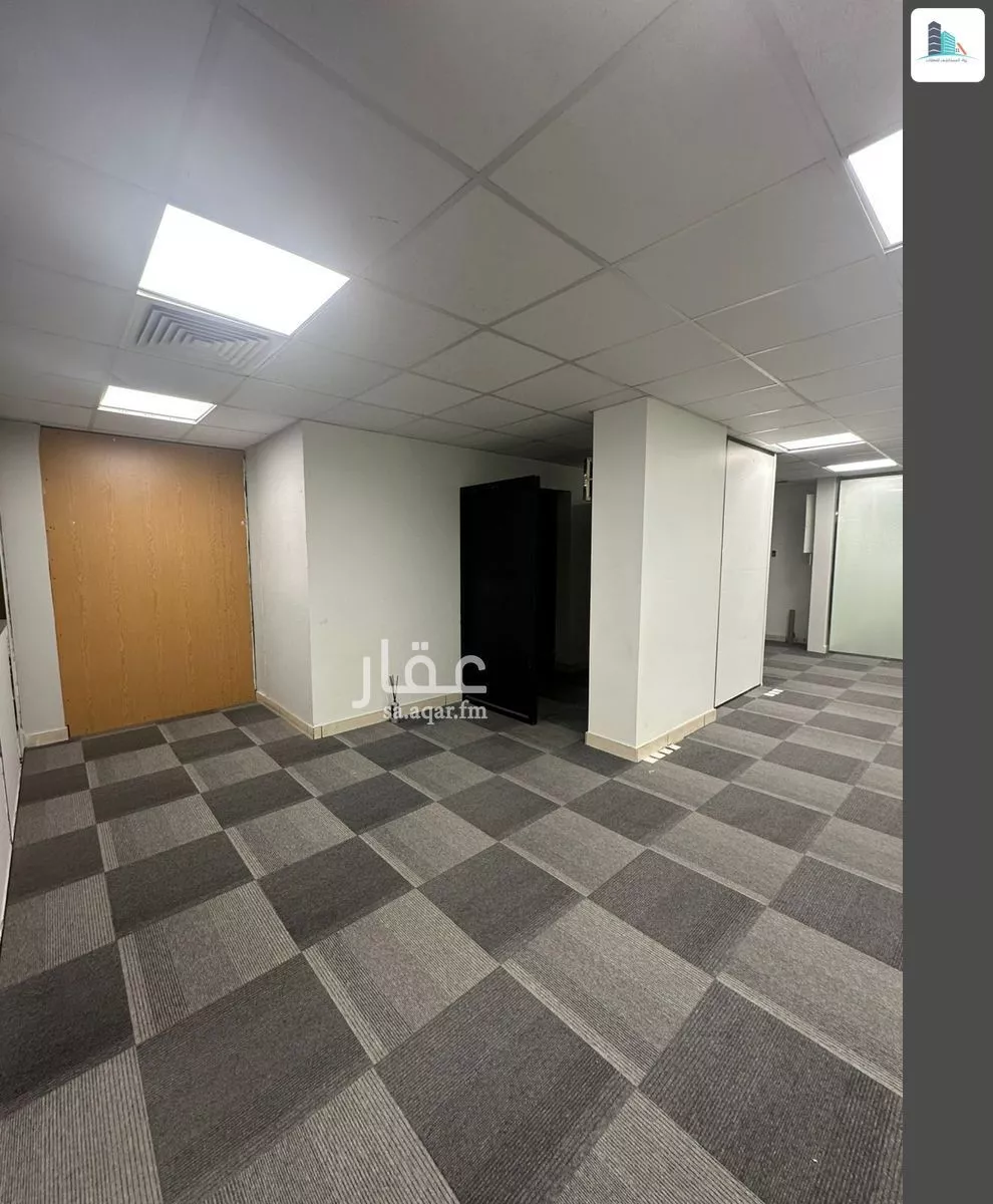 مكتب 2160 م² في العليا 3