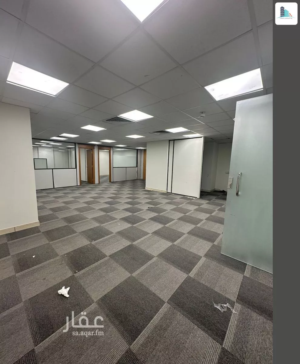 18 bedroom office in Al Olaya, Riyadh 6