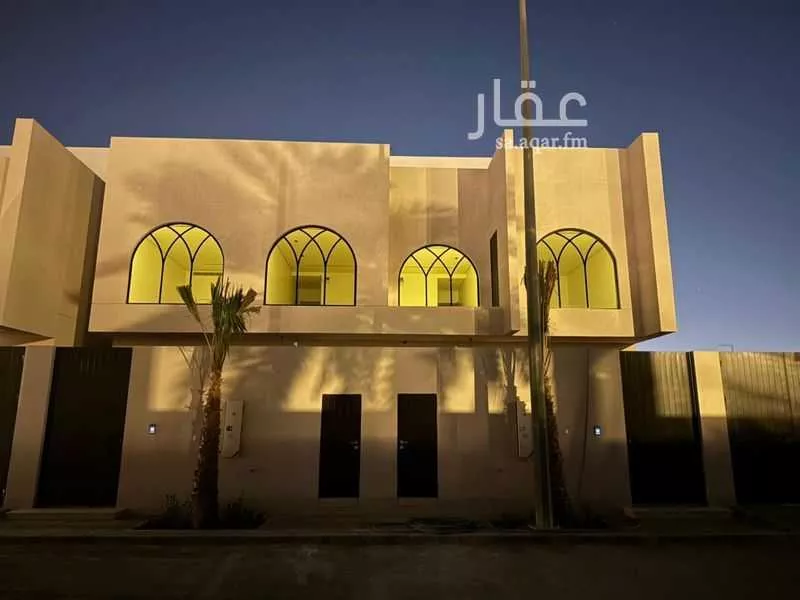 فيلا 5 غرف في العارض 1