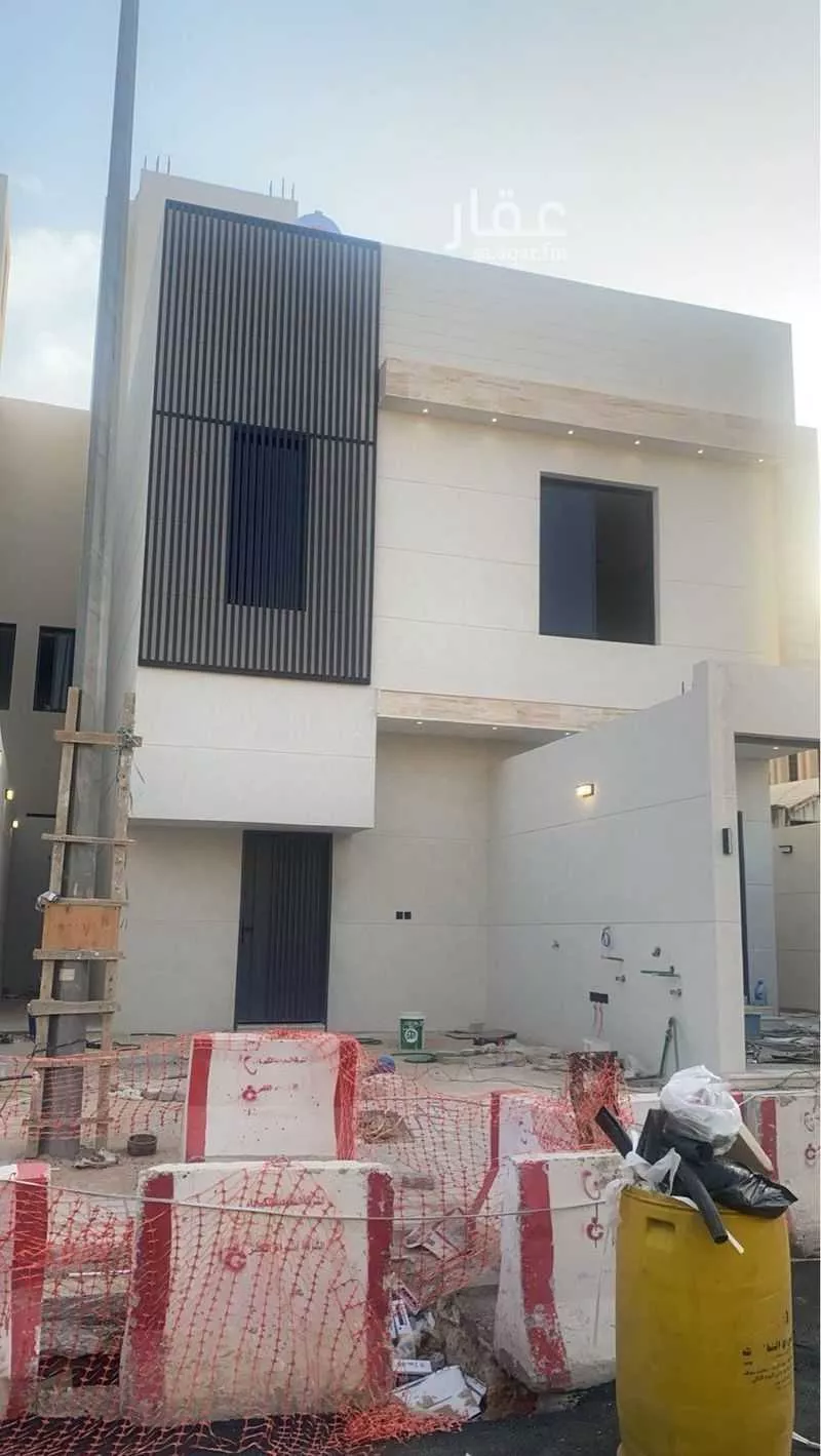 دور 5 غرف في العريجاء الغربية 1