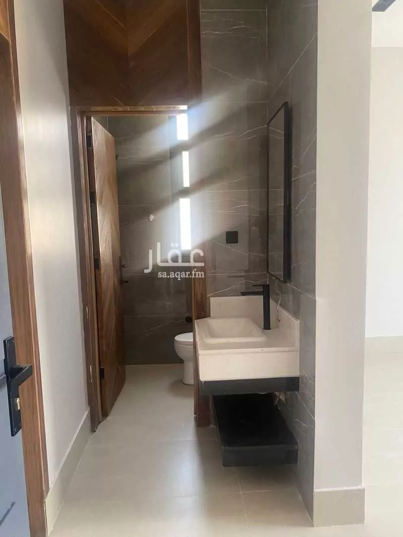 دور 5 غرف في العريجاء الغربية 3