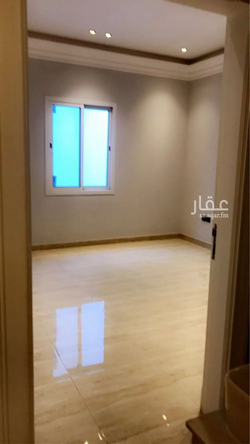 شقة 3 غرف في الملقا 5