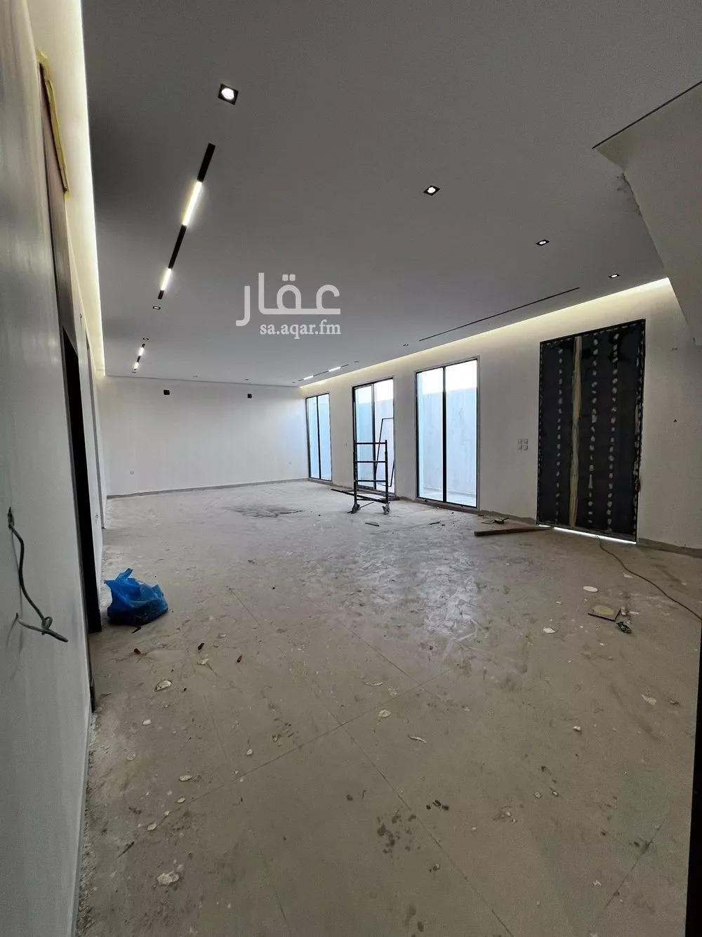 فيلا 4 غرف في الرمال 5