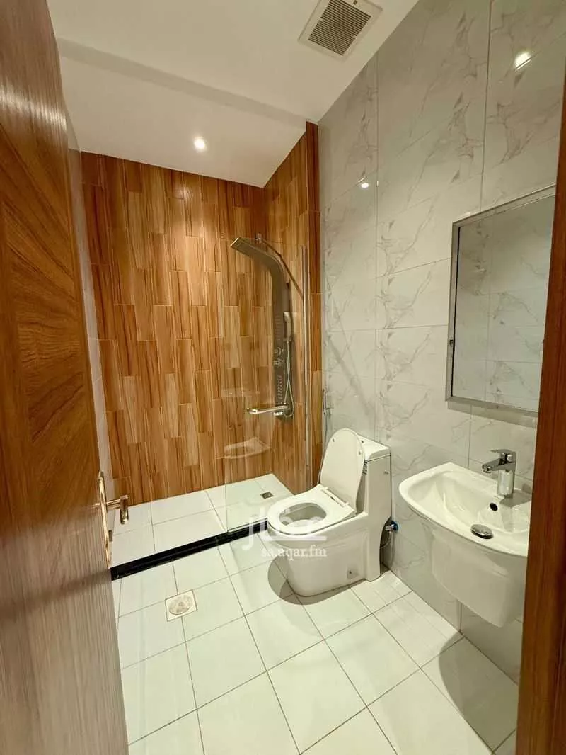 5 bedroom apartment in Al Wurud, Jeddah 4