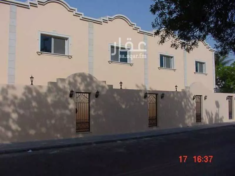 عمارة 2610 م² في الرويس 1