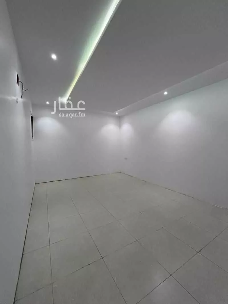 عمارة 239 م² في منفوحة الجديدة 1